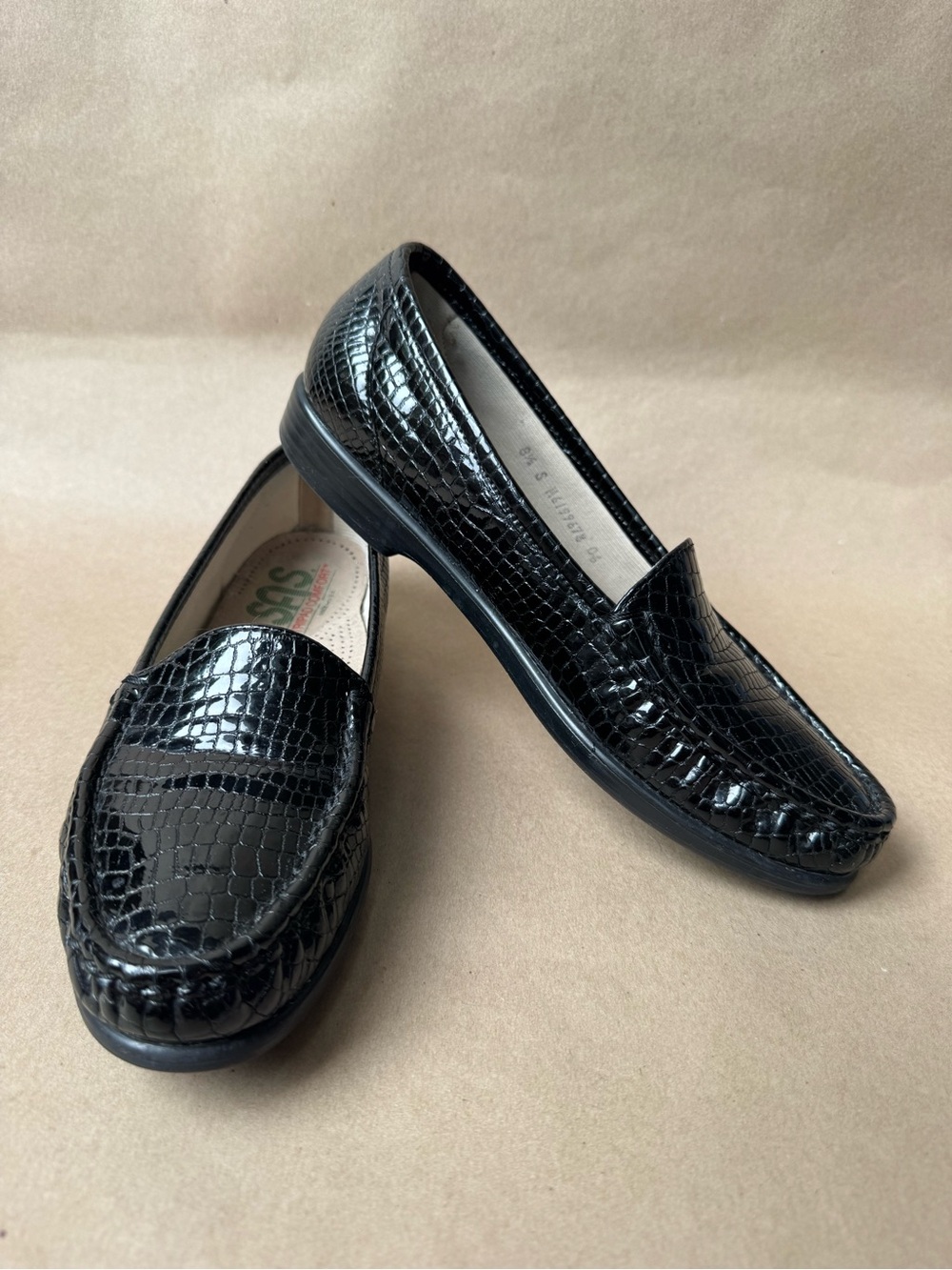 Vintage SAS Black Patent Croc Leather Loafers (Womens 8.5 EUR 39) Made In USA